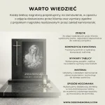 jak zamontować tablicę na pomnik – szklana tablica nagrobna dla kobiety na nagrobku