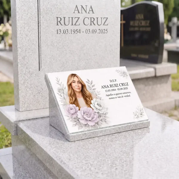 Placa de cristal para lápida con retrato, nombre y fechas