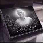 Placa de vidrio con nombre, fechas y retrato para lápida