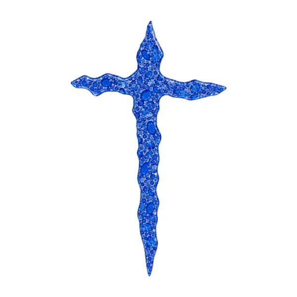 cruz irregular de vidrio azul para lápida, fusionada en horno y ligeramente translúcida, con numerosas burbujas y bordes ondulados